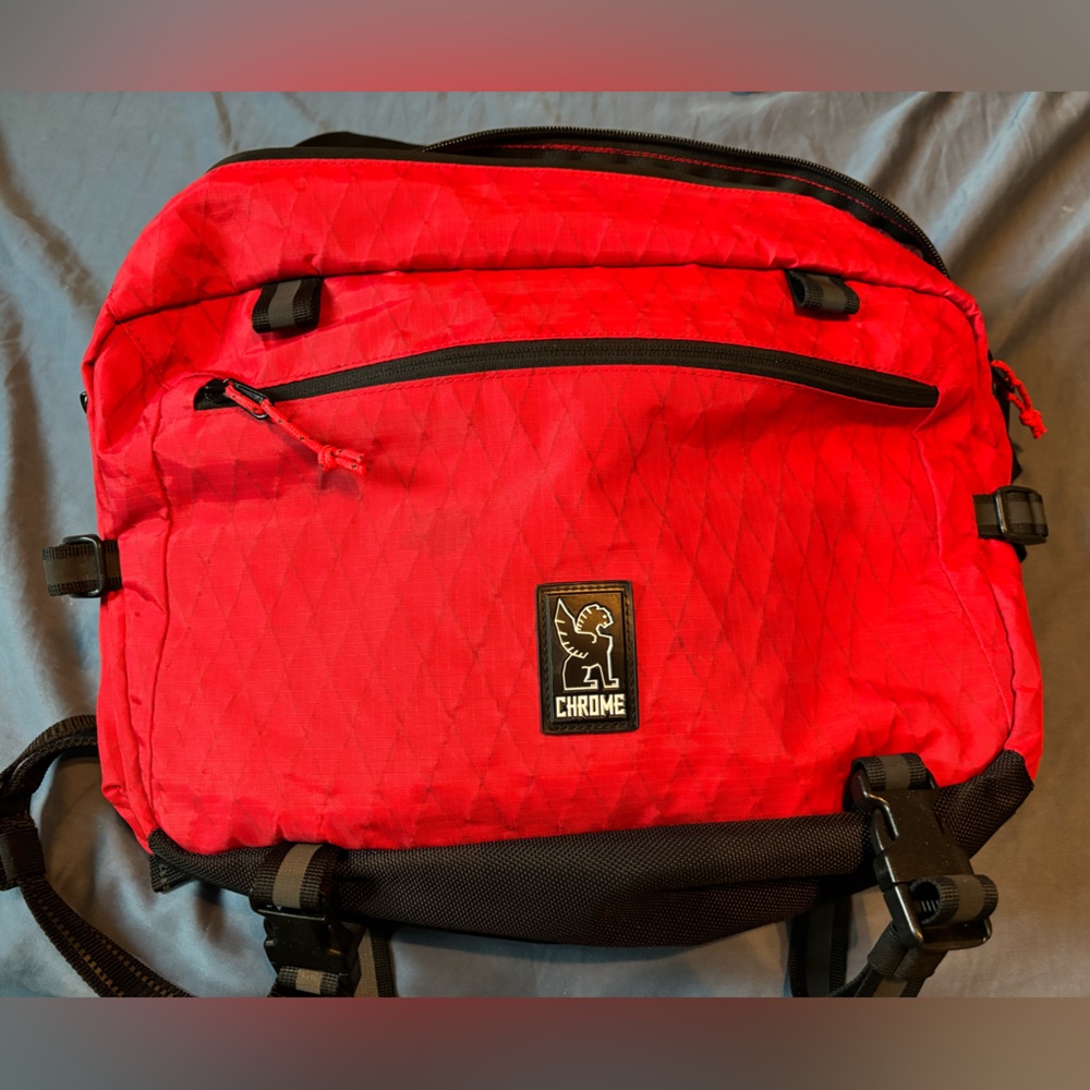 Chrome Industries Kadet Max sling bag 15L